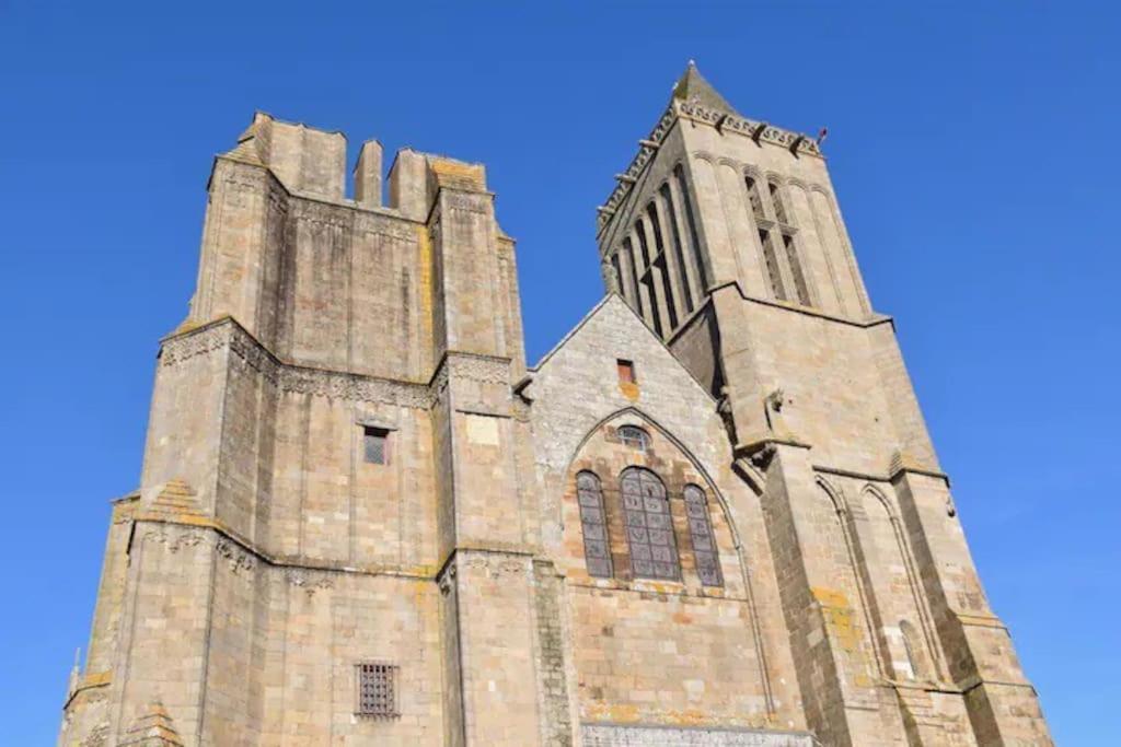 Le Studio Dolois Dol-de-Bretagne Exteriör bild